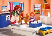 PLAYMOBIL City Life 5529 pas cher - Clinique v?�t?�rinaire avec animaux et enclos