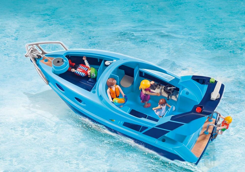 playmobil family fun yacht
